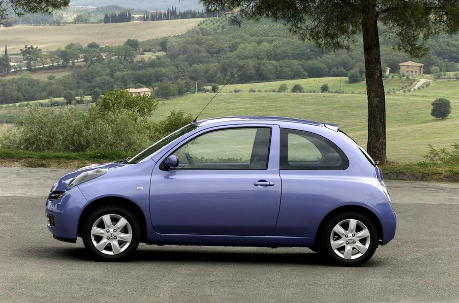  Nissan Micra 2005 года  (фото 8 из 21)